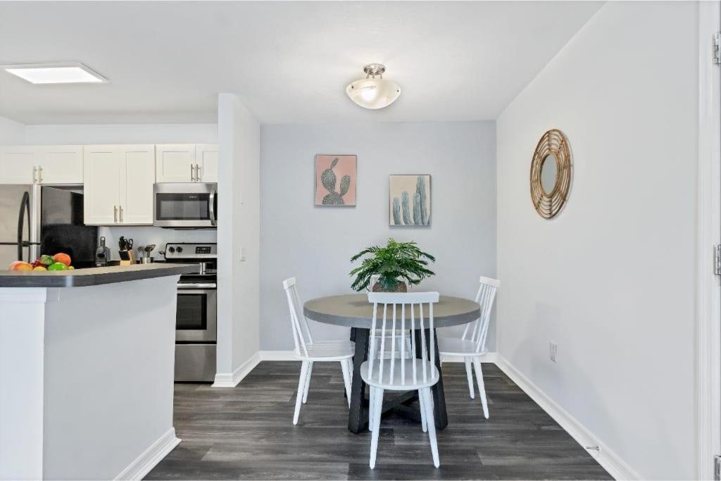 ブレーデントンScenic And Vibrant 1Br With Balcony Gym Poolアパートメント エクステリア 写真