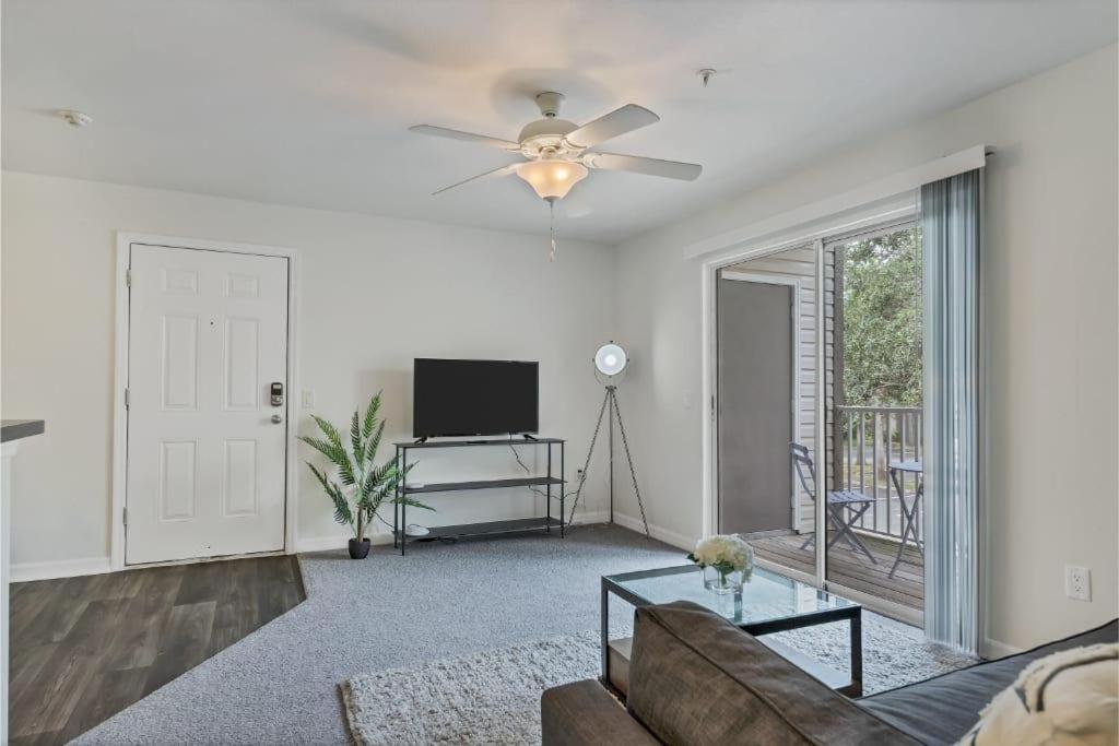 ブレーデントンScenic And Vibrant 1Br With Balcony Gym Poolアパートメント エクステリア 写真