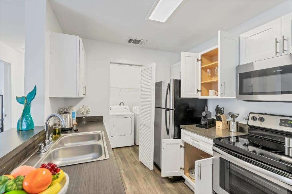 ブレーデントンScenic And Vibrant 1Br With Balcony Gym Poolアパートメント エクステリア 写真