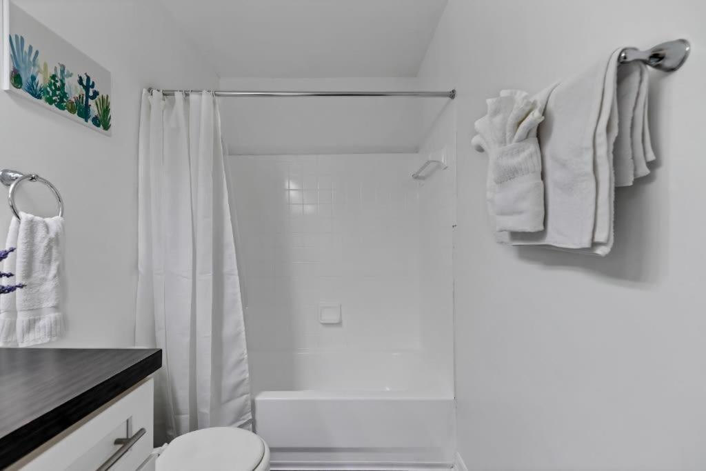 ブレーデントンScenic And Vibrant 1Br With Balcony Gym Poolアパートメント エクステリア 写真