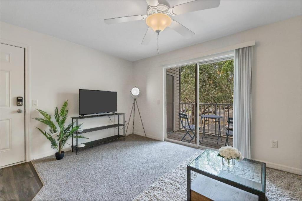 ブレーデントンScenic And Vibrant 1Br With Balcony Gym Poolアパートメント エクステリア 写真